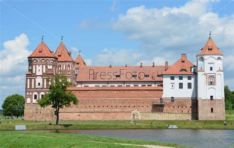 Фотография на тему Замок Мир, Беларусь | PressFoto