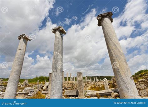 Three Columns at the Ruins of Perga Turkey Stock Photo - Image of pillar, architecture: 63601204