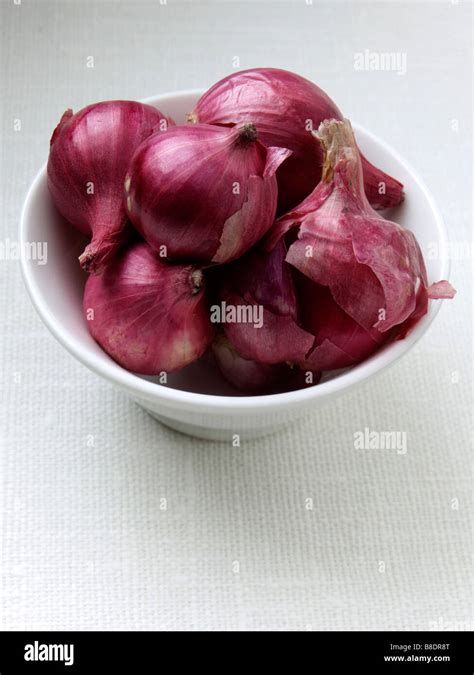 Thai Red Shallots Hi Res Stock Photography And Images Alamy