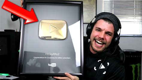 Le Trophée YouTube 1 MILLION D ABONNÉS Clothes Outfits Brands