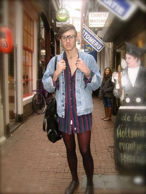 Pin By Christian Langer On Mann In Strumpfhose Und Rock Queer Fashion