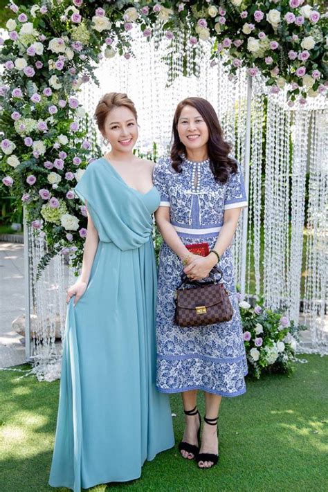 Hot Girl Tr M Anh Mua Xe X N Ti T L I Gia Ng Sau T I Tr