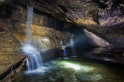 Hang Va Cave | The largest cave in the world