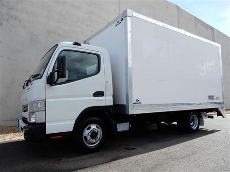 2013 FUSO CANTER 515 AUTOMATIC PANTECH JTFD5088766 JUST TRUCKS