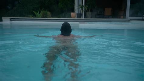 AusCAPS Gerardo Celasco Nude In Swimming With Sharks 1 02 Chapter Two