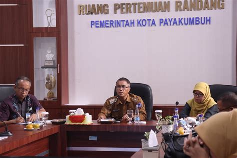 Pj Wali Kota Payakumbuh Rida Ananda Ikuti Rapat Pengendalian Inflasi