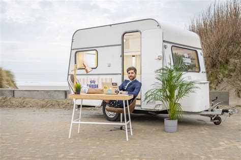 Mobiel Kantoor Buro Caravan — Johan Bommerez