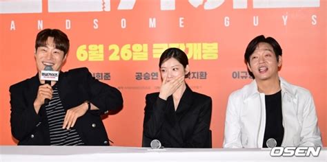 【画像】【photo】イ・ソンミン＆イ・ヒジュンら、映画「ハンサムガイズ」マスコミ向け試写会に出席 913 ライブドアニュース