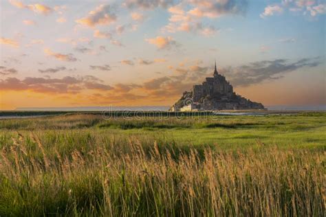 Mont Saintmichel A Voormalig Mannelijk Benedictine Klooster Stock Foto