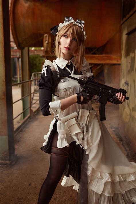 Battle Maid by azproduction on DeviantArt