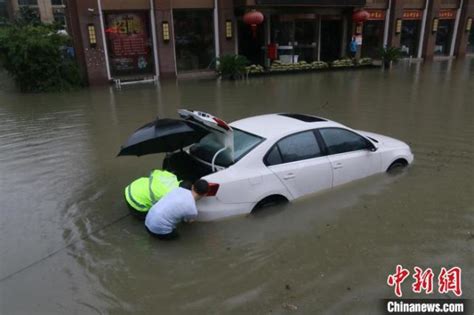 直击安徽合肥暴雨 人员被困车辆被淹腾讯新闻