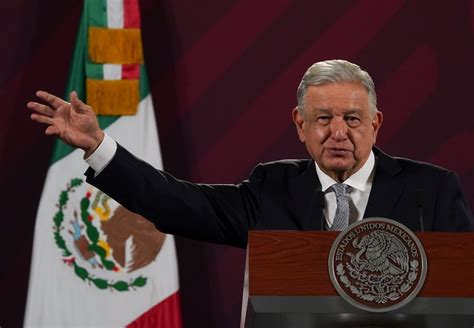 Activist Appears Targeted At Mexican Presidents Press Brief The