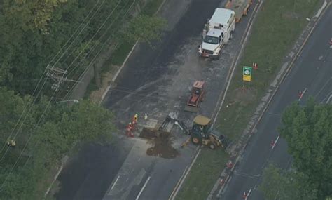 Crews Block Busy Road To Fix Gas Leak Bit Ly 2qy94as