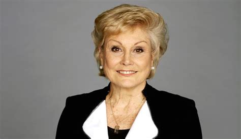 Angela Rippon Partner, Children, Net Worth, Age & Bio