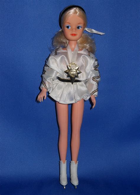 1986 Silver Skater Sindy Doll Earinna Flickr