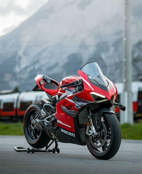 Ducati Panigale Superleggera Artofit