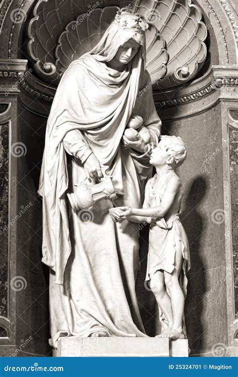 St. Stephen S Basilica Interior with Statue Stock Image - Image of ...