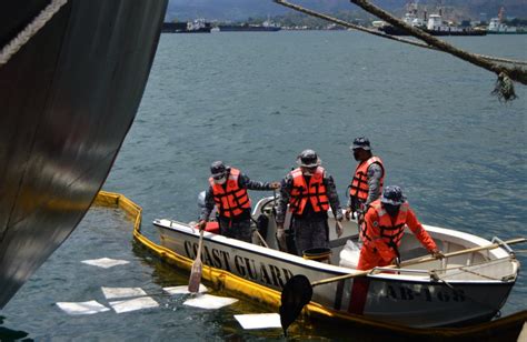 Coast Guard Probes Oil Spill In Macabalan Wharf