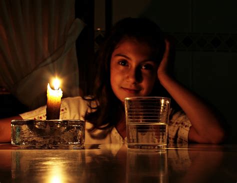 DIARIO DE UN VIAJERO EN EL TIEMPO RETRATO A LA LUZ DE UNA VELA