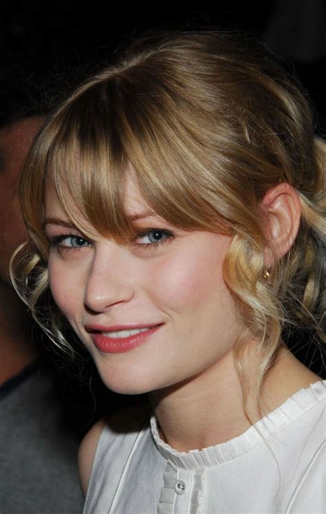 Emilie De Ravin Blonde Bangs Emilie De Ravin Beautiful Face