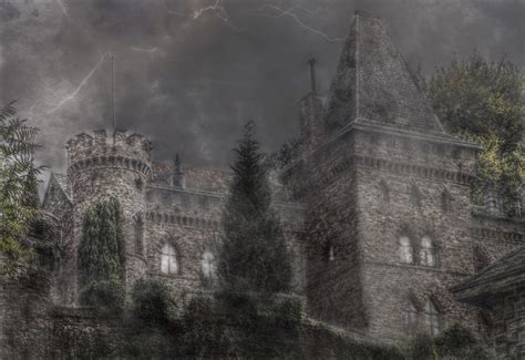 Fenómenos paranormales castillos palacios y hoteles españoles