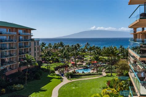 Rooms & suites with ocean views | Outrigger Honua Kai Resort & Spa