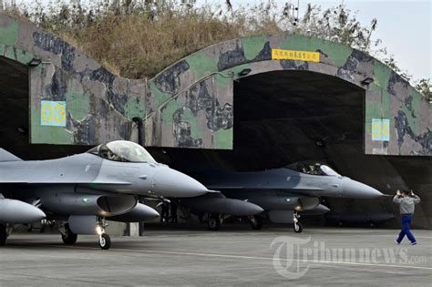 Pesawat Tempur F V Fighters Taiwan Latihan Anti Serangan Udara China