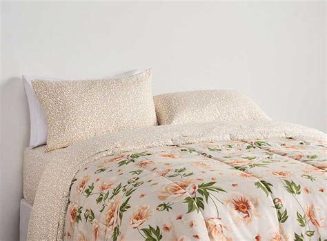 Ripley SET ROPA DE CAMA RIPLEY HOME ROSAS 1 5 PL