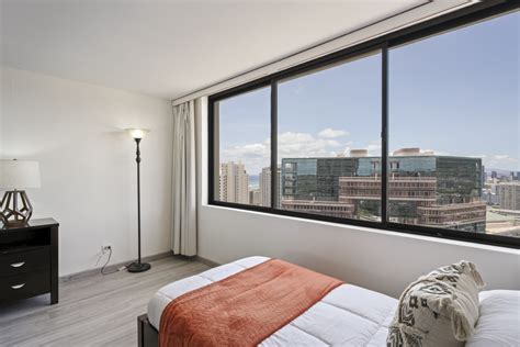 Hawaiian Monarch Penthouse 104 – Hawaii Ocean Club Realty Group