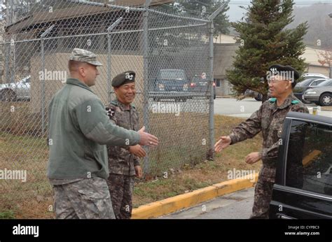 Lt Gen Mo Jong Hwa Commanding General Republic Of Koreas 1st Army