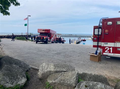 Evanston beaches closed for missing swimmer search - Patabook News