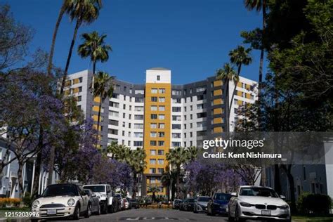 Park La Brea Photos And Premium High Res Pictures Getty Images