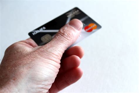 How to Use a Secured Credit Card to Build Credit: 3 Steps