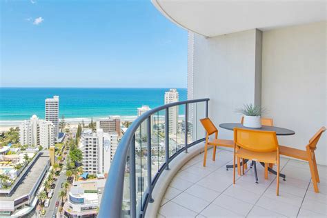 Chevron Renaissance Apartment 2252 Surfers Paradise Accommodation