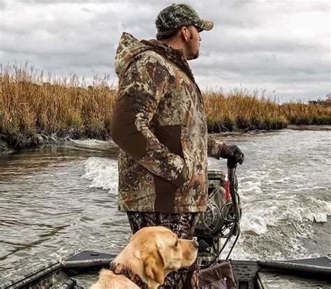 ultimate guide  hunting clothes stay warm  hidden