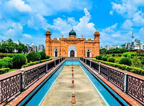 Lalbagh Fort : History, Travel Information & Image Gallery