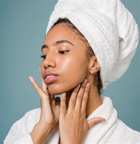 10 Healthy Habits For Glowing Skin That Isnt Skincare