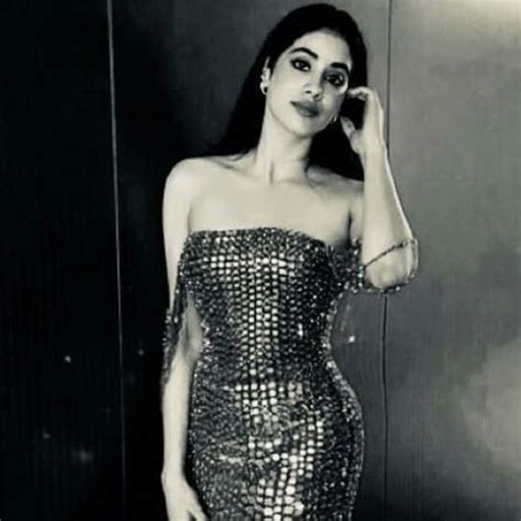 Jhanvi Kapoor Looks Drop Dead Gorgeous In A Purple Embellished Gown Designed By Manish Malhotra