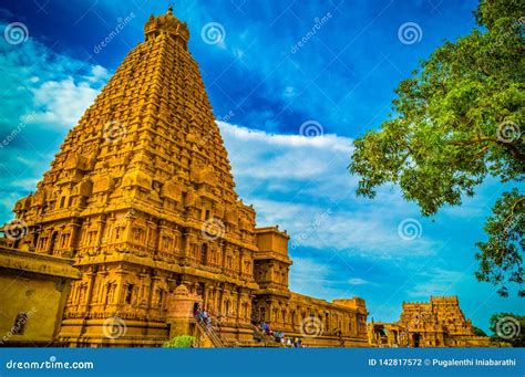 The Great Brihadeeswara Temple of Tanjore Editorial Photography - Image of shrine, hinduism ...