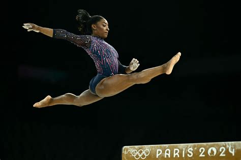 Problema Para Rebeca Andrade Simone Biles Mostra Salto Perfeito