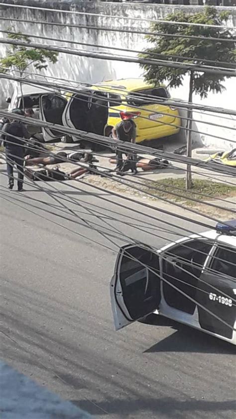 Troca De Tiros Entre Policiais E Ladrões De Carro Deixa Um Morto E