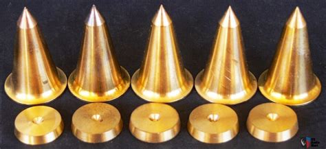 Various Brass Aluminum And Ceramic Isolation Cones Footers Dh Cones