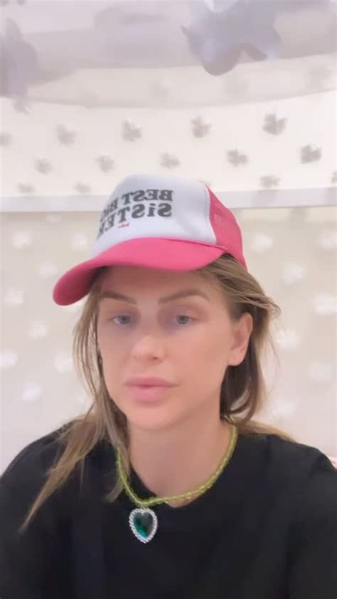 Vanderpump Rules Lala Kent Reveals Baby Bump In Naked Bathroom Selfie And Rips Trolls