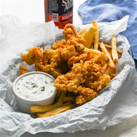 Fried Whole Belly Clams With Simple Tartar Sauce Garlic Zest