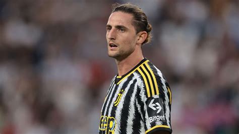 Newcastle Manchester United Target Juventus Midfielder Adrien Rabiot