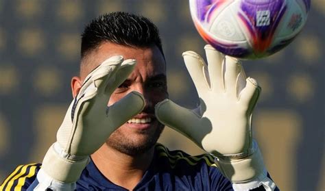 El Misionero Sergio Romero Cerca De Debutar En El Arco De Boca