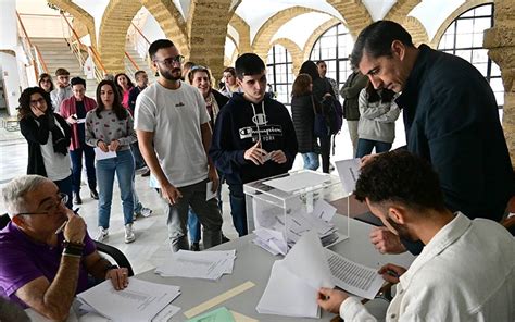 Casimiro Mantell Gana Las Elecciones A Rector De La Universidad De