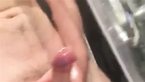 Free Shower Wank Gay Porn Videos 8 XHamster