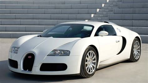 Bugatti Veyron - цена и характеристики, фотографии и обзор