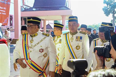 Ab Rauf Ketuai Penerima Darjah Kebesaran Melaka Suara Merdeka